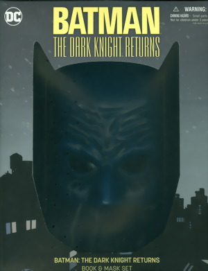 Batman: The Dark Knight Returns Book & Mask Set